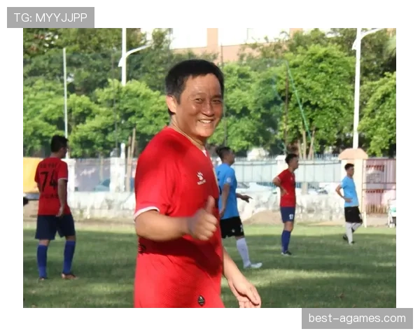 第四官员在足球比赛中的职责有哪些？规则全解析