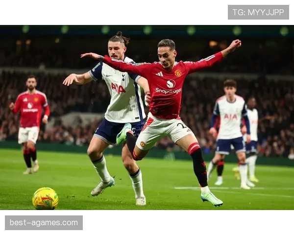 曼联砸重金引援却战绩未达预期，引援策略与球队适配性是否存疑？